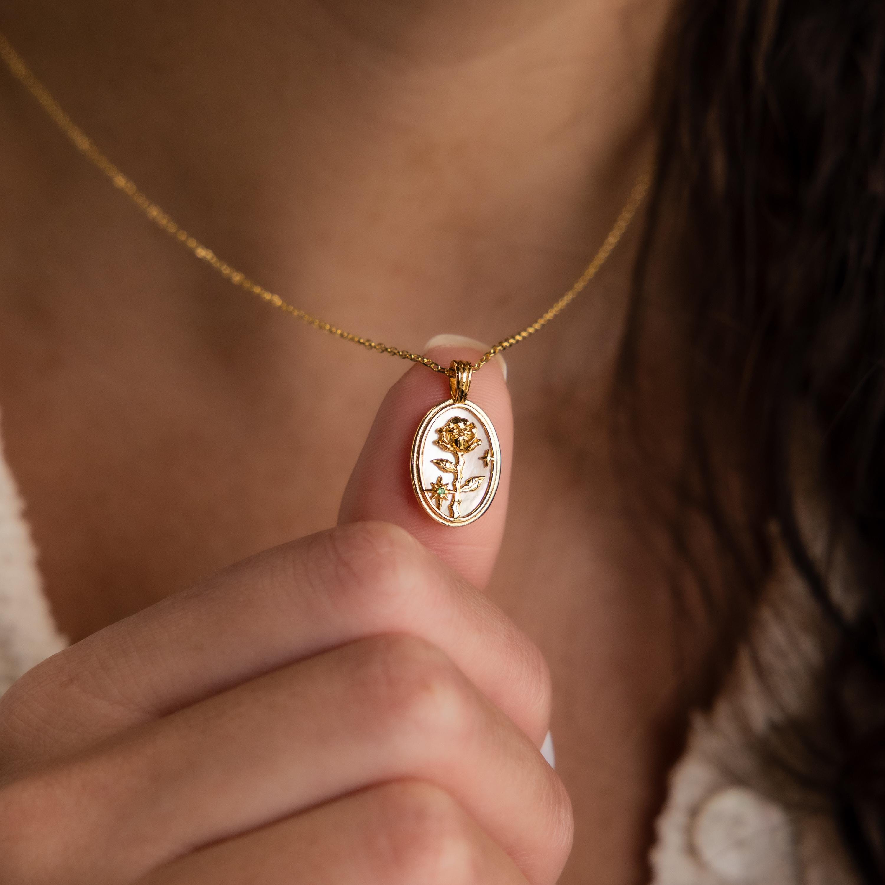 Kadınlar için Paslanmaz Çelik  - Birth Flower Necklace incelemesi ve fiyatı