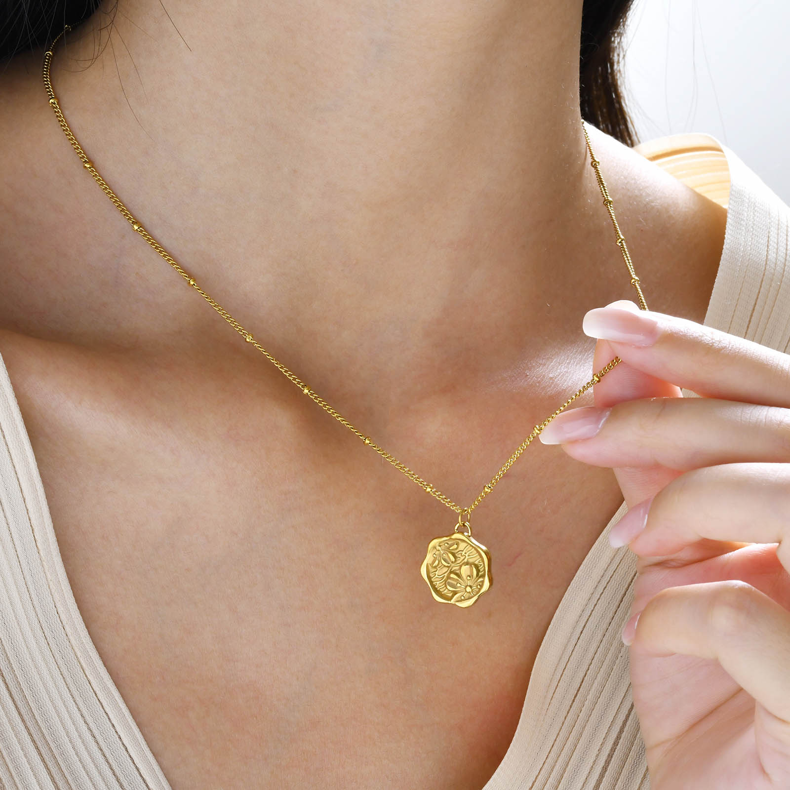 Kadınlar için para kolye çiçek - Birth Flower Necklace incelemesi ve fiyatı